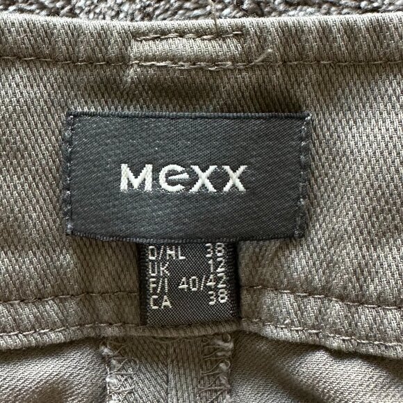 Mexx Cuffed Capri Pants - Picture 4 of 10